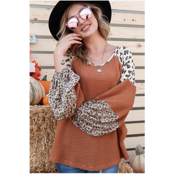 Cozy Burnt Orange Leopard Print Puff Sleeve oversized Top - Picture 6 of 6